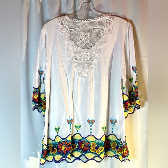 Acuarela Cuban Design butterfly white lace colorful festive top size Medium - Picture 10 of 10